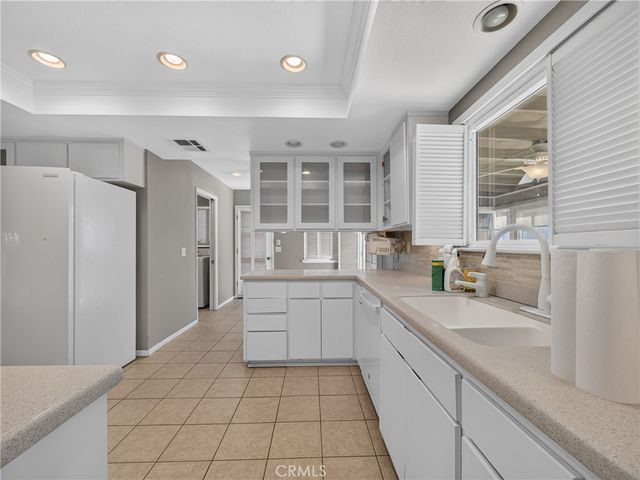 1524 Dwight, Redlands, CA 92373