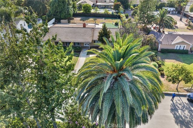 1524 Dwight, Redlands, CA 92373