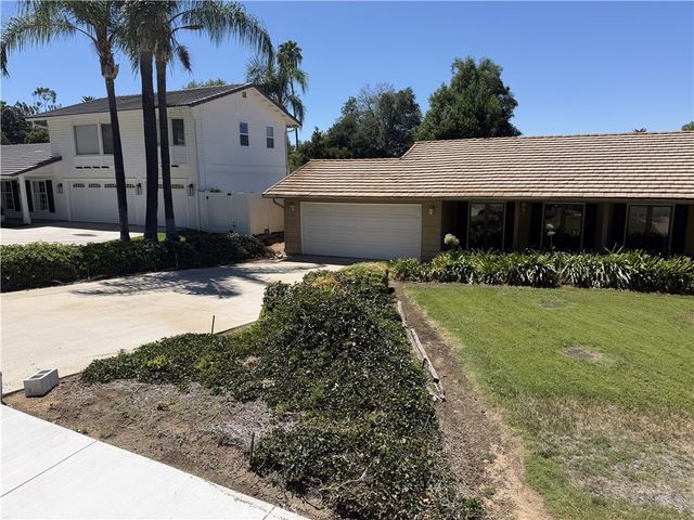 1524 Dwight, Redlands, CA 92373