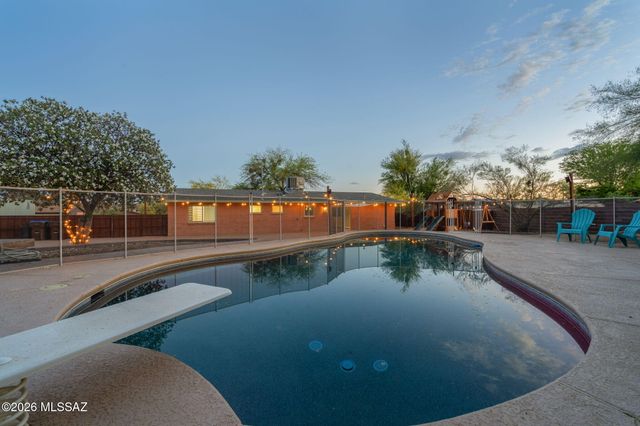 9981 N Calle Solano, Tucson, AZ 85737