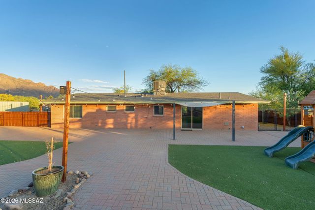 9981 N Calle Solano, Tucson, AZ 85737