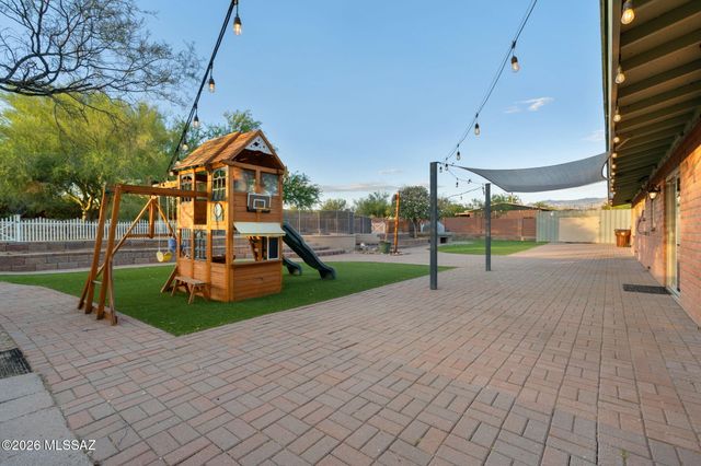 9981 N Calle Solano, Tucson, AZ 85737