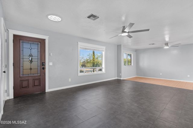 9981 N Calle Solano, Tucson, AZ 85737