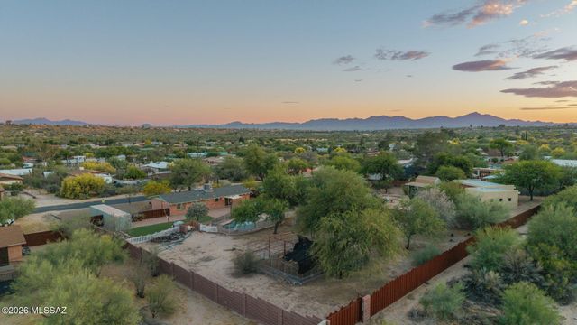 9981 N Calle Solano, Tucson, AZ 85737