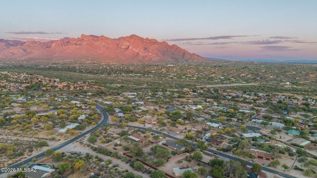 9981 N Calle Solano, Tucson, AZ 85737