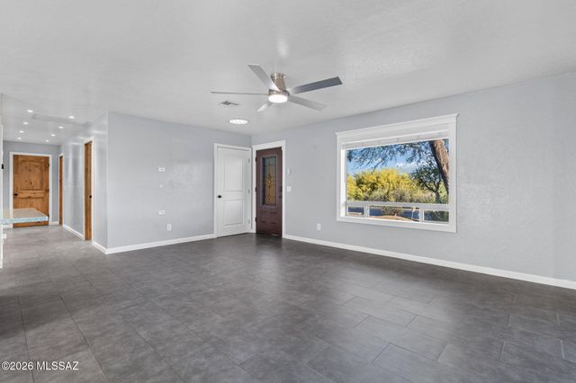 9981 N Calle Solano, Tucson, AZ 85737