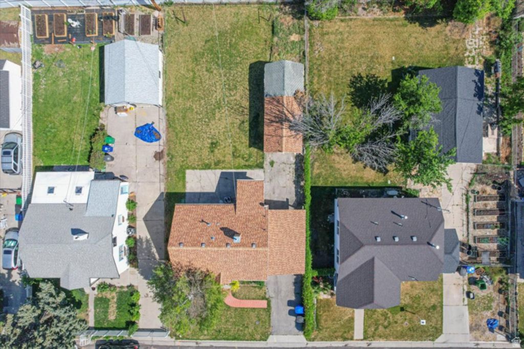 Image 22 of property listing at 875 E GREGSON AVE, Millcreek, UT 84106