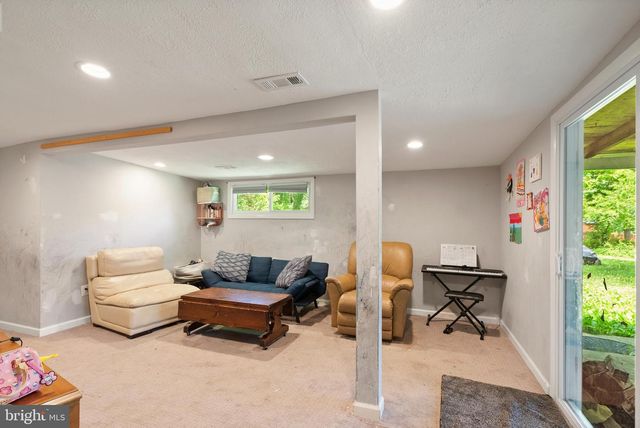3204 AYERS DR, Alexandria, VA 22309