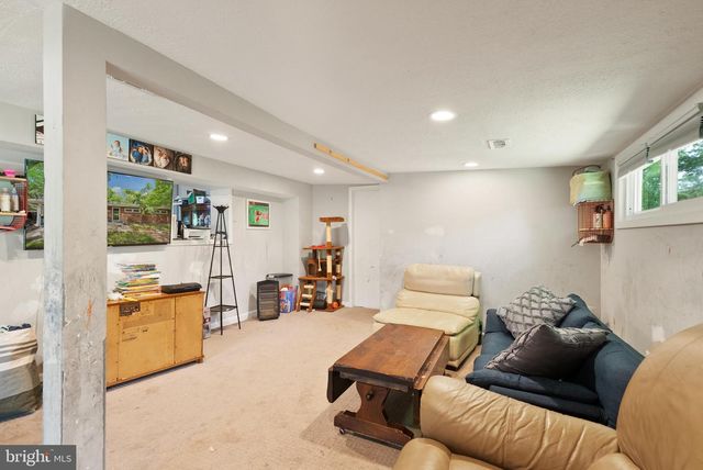 3204 AYERS DR, Alexandria, VA 22309
