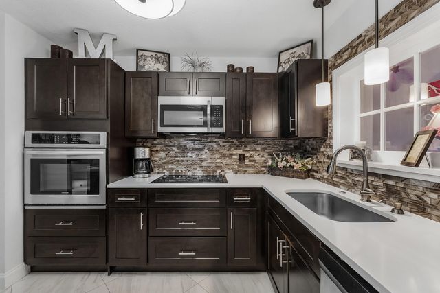 517 Ibis Drive, Delray Beach, FL 33444