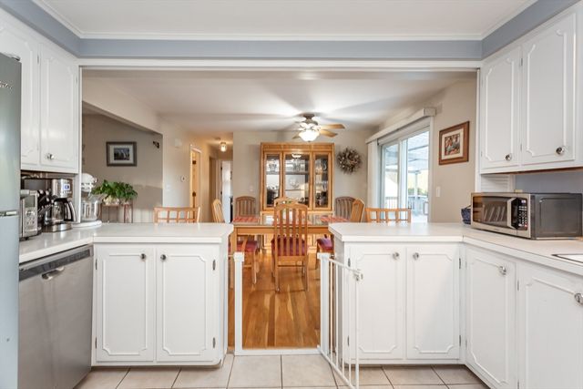 34 Columbia Rd, Swansea, MA 02777