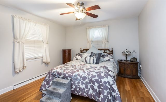 34 Columbia Rd, Swansea, MA 02777