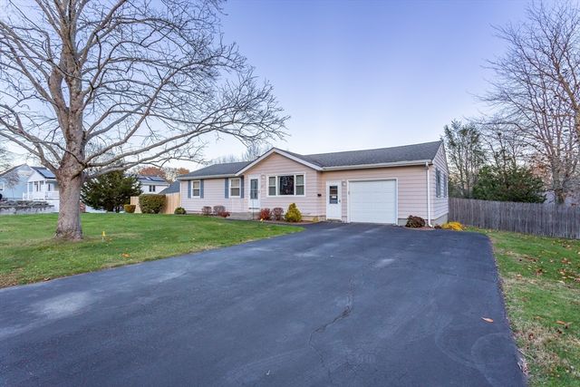 34 Columbia Rd, Swansea, MA 02777