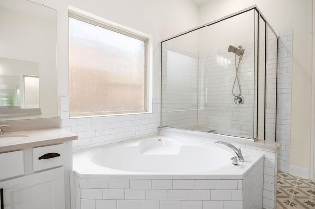 1098 Cherrystone LOOP, Buda, TX 78610