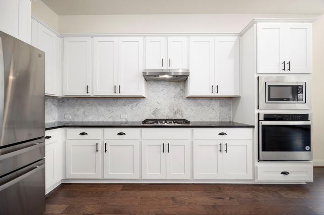 1098 Cherrystone LOOP, Buda, TX 78610