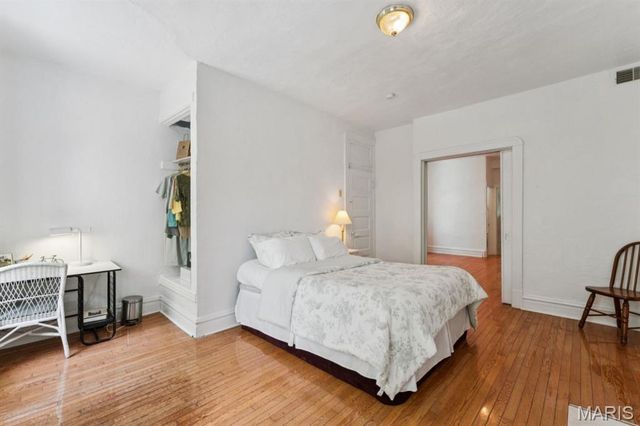 4265 Botanical Avenue, St Louis, MO 63110