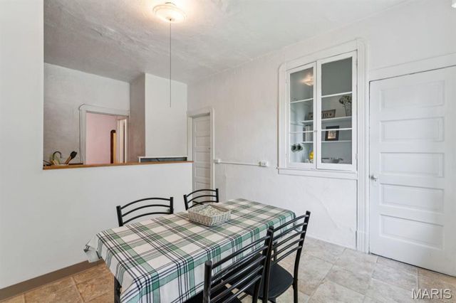 4265 Botanical Avenue, St Louis, MO 63110