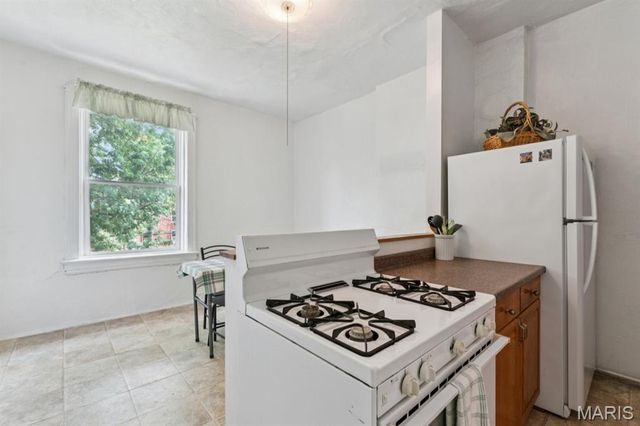 4265 Botanical Avenue, St Louis, MO 63110