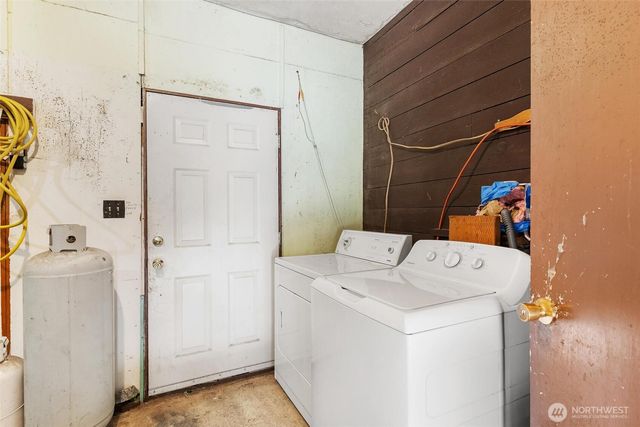 58161 State Route 20, Rockport, WA 98283