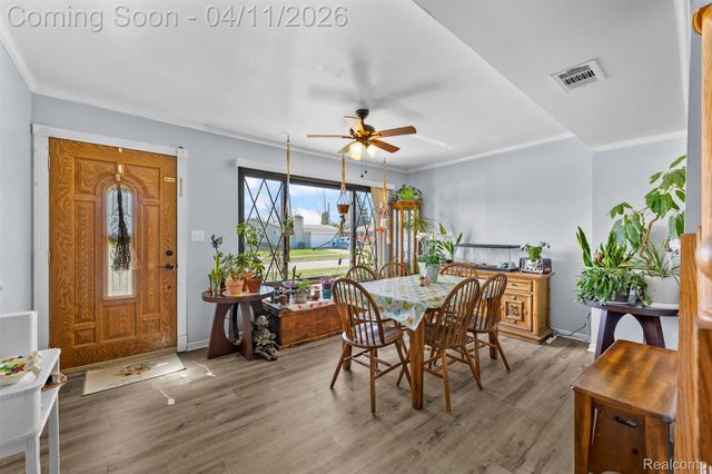 21301 Violet Street, St. Clair Shores, MI 48082