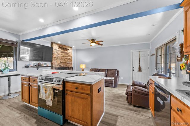 21301 Violet Street, St. Clair Shores, MI 48082