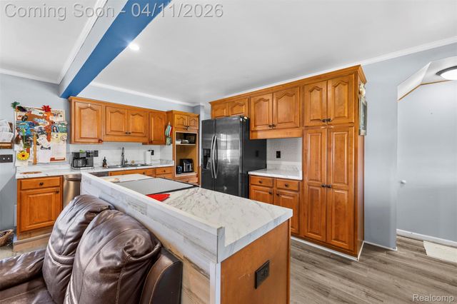 21301 Violet Street, St. Clair Shores, MI 48082