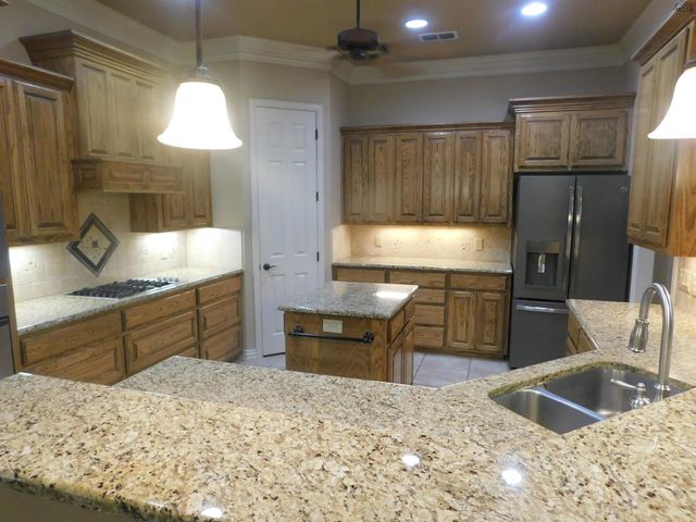 1608 TANGLEWOOD DRIVE, Wichita Falls, TX 76309