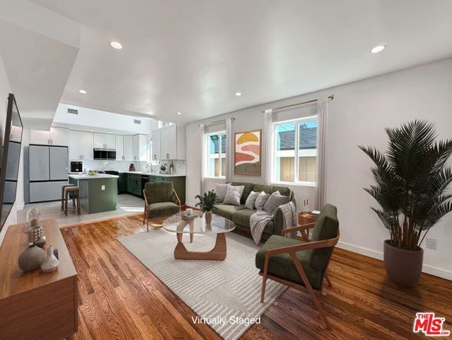 5930 Willoughby Avenue, Hollywood (los Angeles), CA 90038