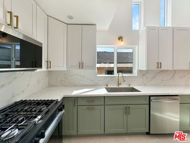5930 Willoughby Avenue, Hollywood (los Angeles), CA 90038