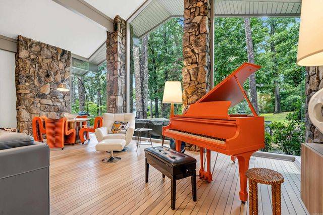 203 Deanwood Terrace, Hot Springs, AR 71901