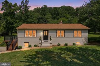 5007 WOODS RD, Stewartstown, PA 17363