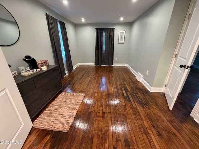 11 Hanifin Avenue, Colonie, NY 12205