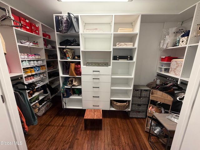 11 Hanifin Avenue, Colonie, NY 12205