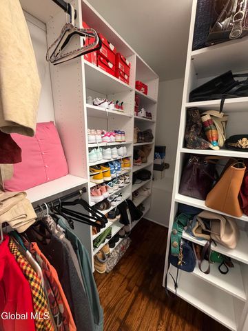 11 Hanifin Avenue, Colonie, NY 12205