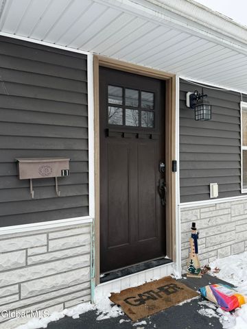 11 Hanifin Avenue, Colonie, NY 12205