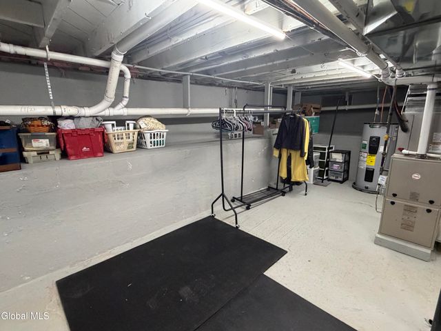 11 Hanifin Avenue, Colonie, NY 12205