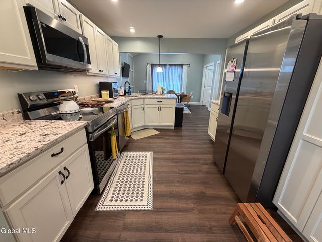 11 Hanifin Avenue, Colonie, NY 12205