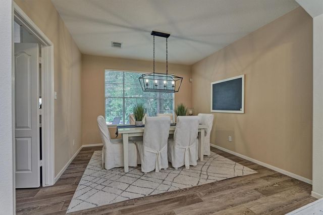 15 S Greywing Place, The Woodlands, TX 77382