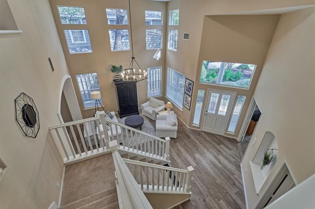 15 S Greywing Place, The Woodlands, TX 77382