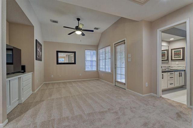 15 S Greywing Place, The Woodlands, TX 77382