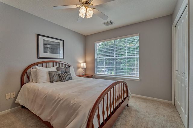15 S Greywing Place, The Woodlands, TX 77382