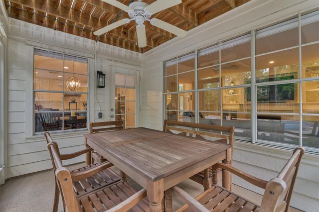 15 S Greywing Place, The Woodlands, TX 77382