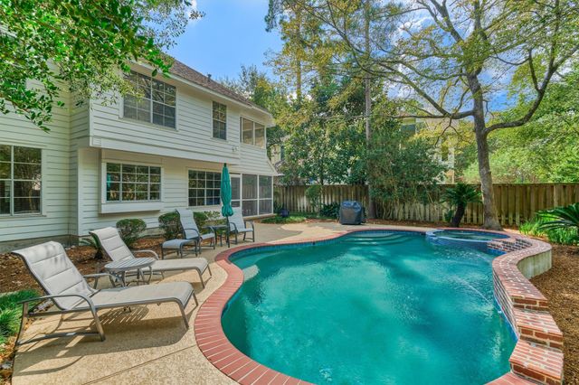 15 S Greywing Place, The Woodlands, TX 77382