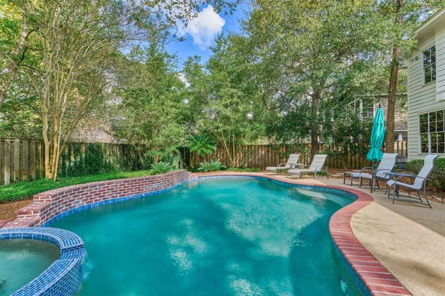 15 S Greywing Place, The Woodlands, TX 77382