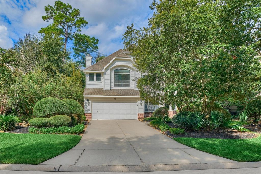15 S Greywing Place, The Woodlands, TX 77382