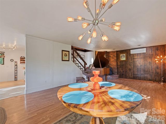 33 Wenlock Way, Waynesville, NC 28785