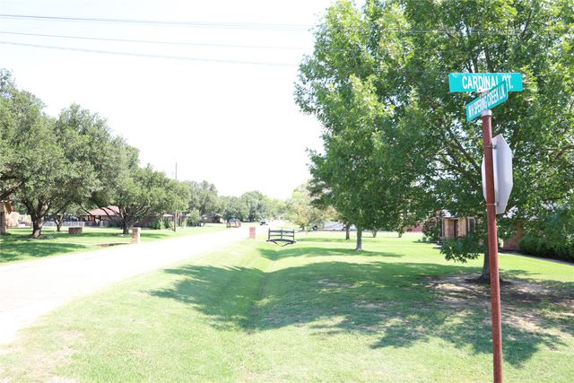 2944 Whispering Creek Lane, Burleson, TX 76028
