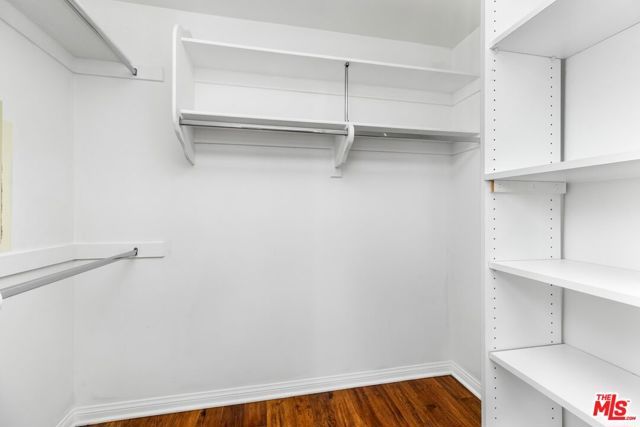 12026 Hoffman Street 302, Studio City (los Angeles), CA 91604