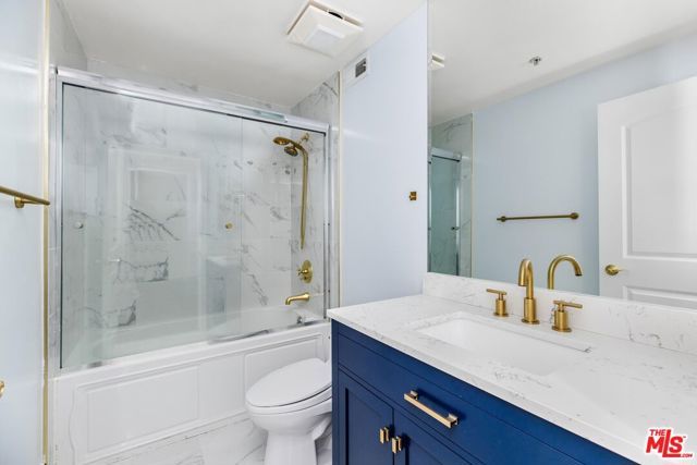 12026 Hoffman Street 302, Studio City (los Angeles), CA 91604