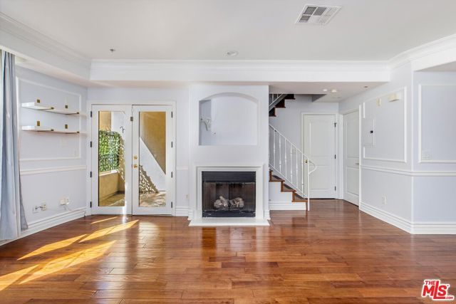 12026 Hoffman Street 302, Studio City (los Angeles), CA 91604